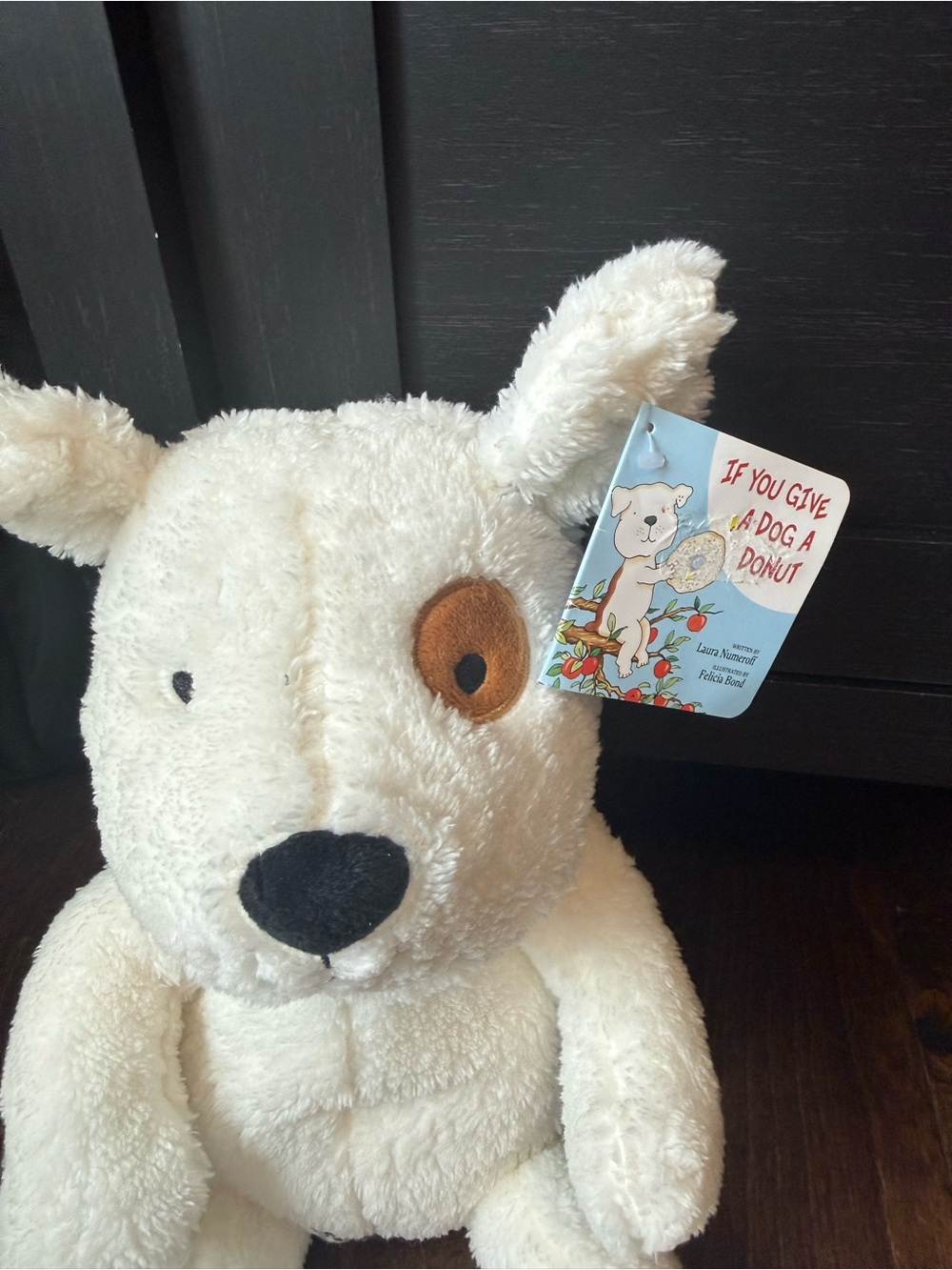 If You Give a Dog a Donut Plush Dog Toy - NWT - Picture 2 of 4